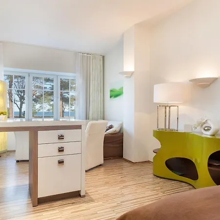 Πανσιόν Direkt Am Mit Meerblick Und Sauna - Strandidyll